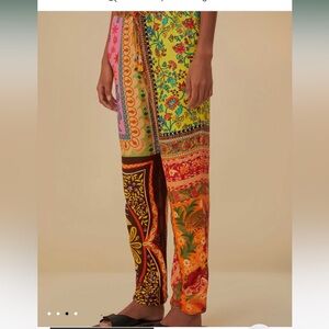 NWT size M Farm Rio Mixed Media pants